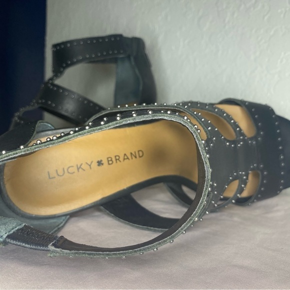 𝅺lucky Brand Heels - Picture 5 of 9